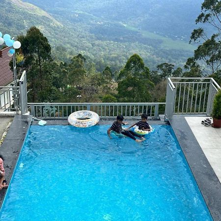 The Clouds End Hotel Devikolam Luaran gambar