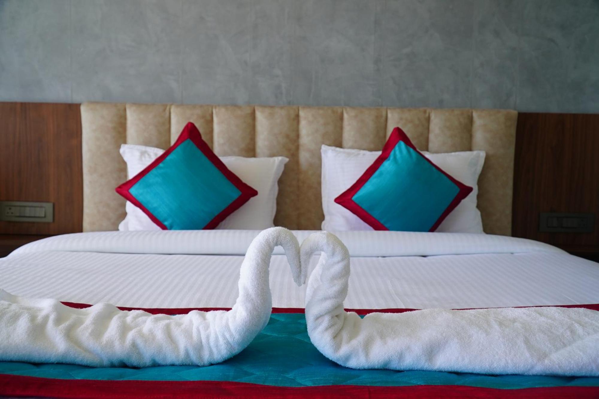 The Clouds End Hotel Devikolam Luaran gambar